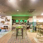 New Colon Hotel