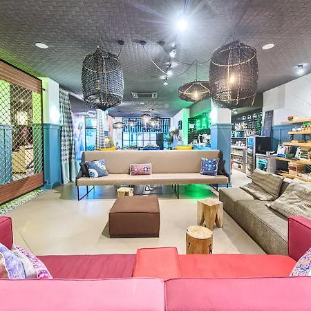 New Colon Hotel