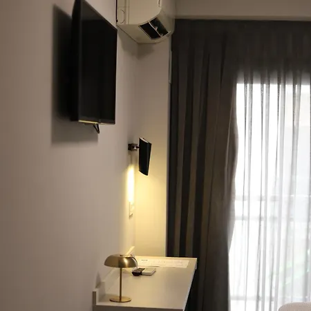 New Colon Hotel
