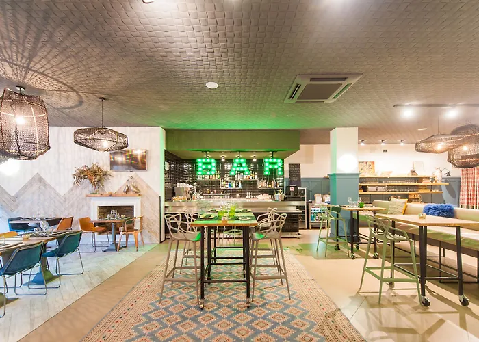 New Colon Hotel