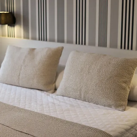 New Colon Hotel