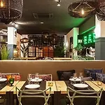 New Colon ホテル マタロー